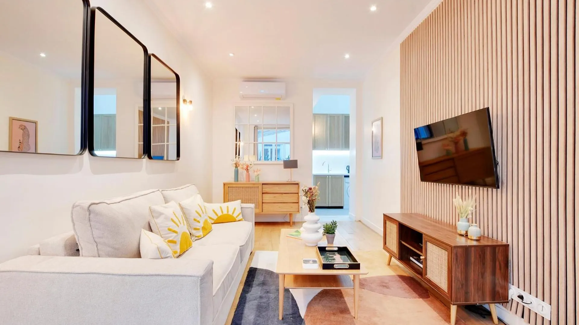 Pick A Flat's In Le Marais - Rue Vieille Du Temple *